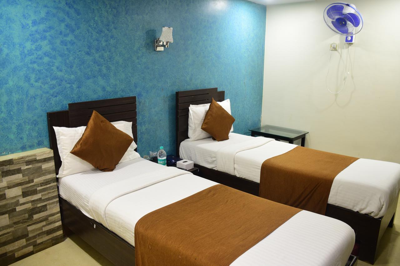 Hotel K.C Residency Bombaim Exterior foto